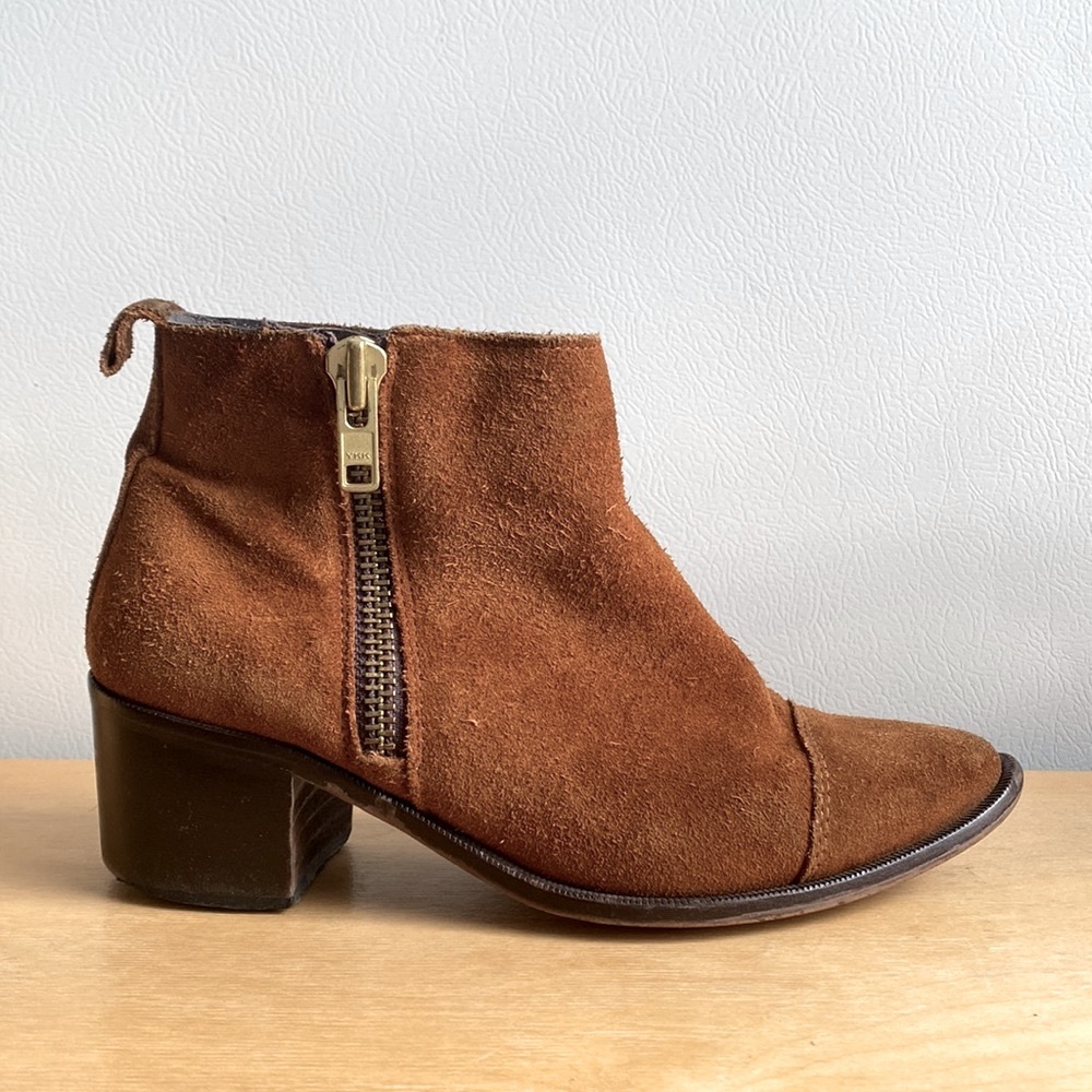 Western brown suede ankle boots block heel